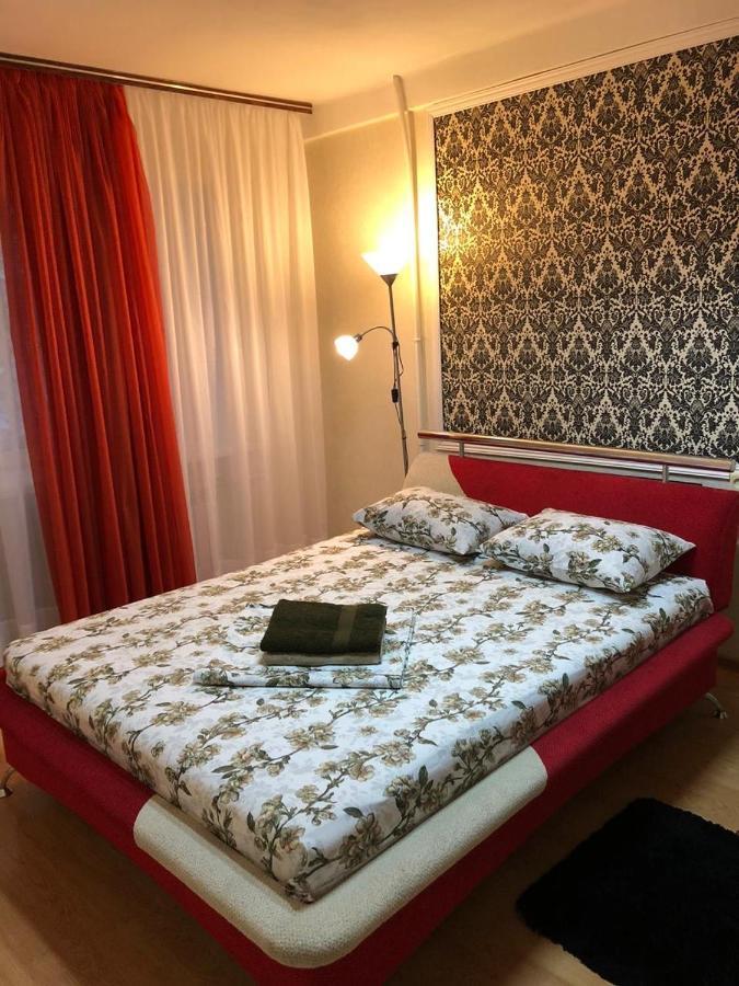 Kyiv Apartment In Pechersk On Oleksandra Kopylenko Eksteriør billede